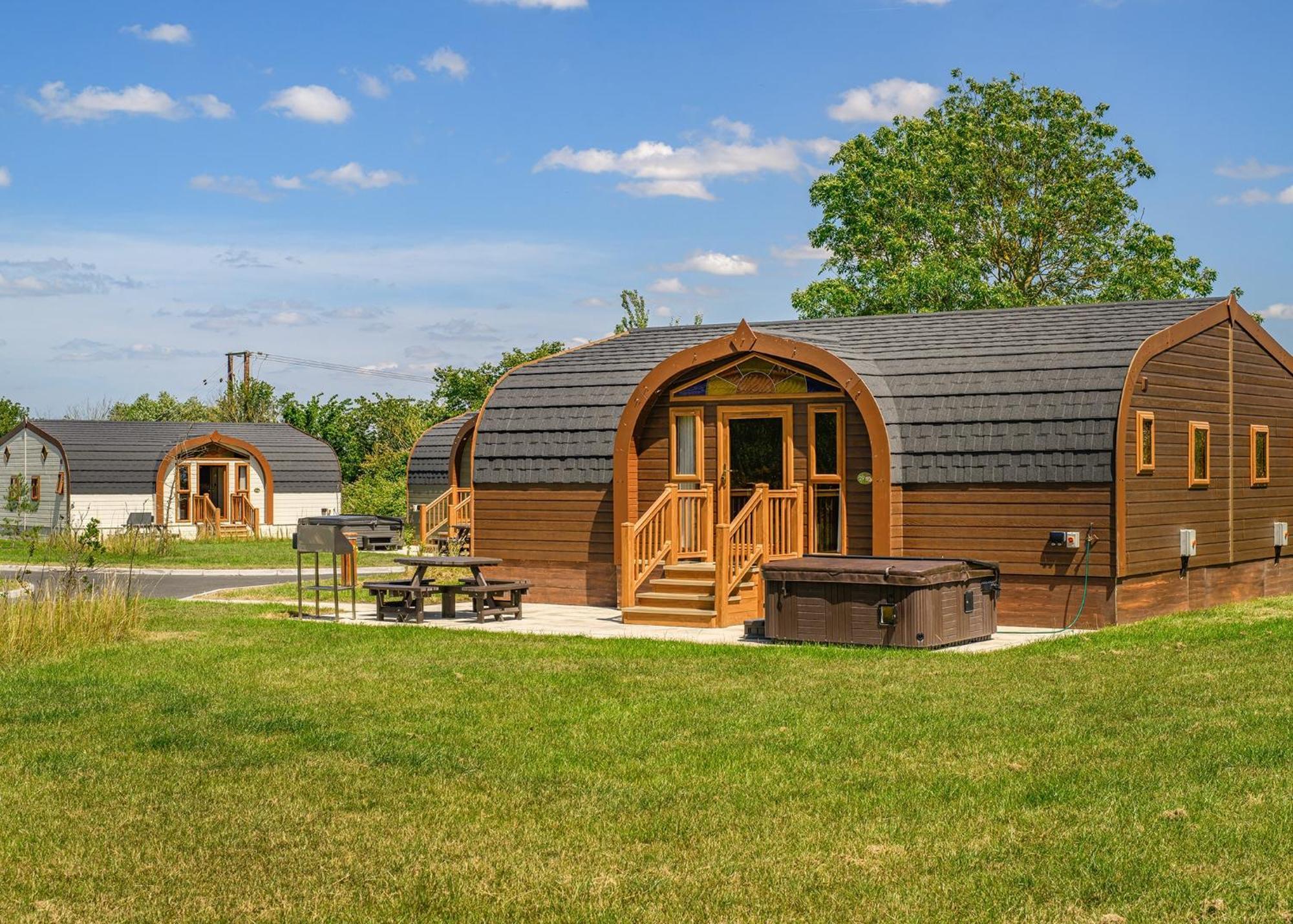 Wild Acre Village At Sundown Adventureland Ретфорд Екстер'єр фото